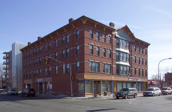 Puerta de la Esperanza in Holyoke, MA - Building Photo - Building Photo