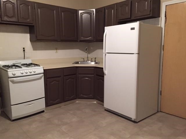 22 E 29th St in Bayonne, NJ - Building Photo - Building Photo