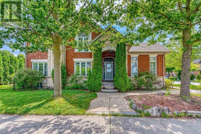 property at 5358 Applegarth Dr