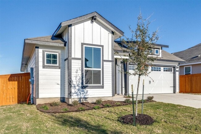 147 Shugart St in San Marcos, TX - Building Photo - Building Photo