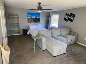 2125 W Colorado Ave in Colorado Springs, CO - Building Photo