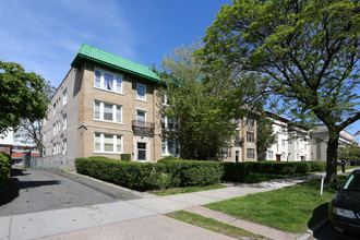 131 Washington St in Hartford, CT - Building Photo - Building Photo