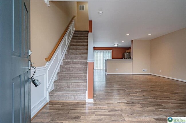 1396 Artisan Ct in Breinigsville, PA - Building Photo - Building Photo