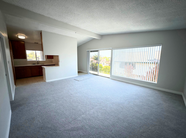 123 S Prospect Ave in Redondo Beach, CA - Building Photo - Building Photo