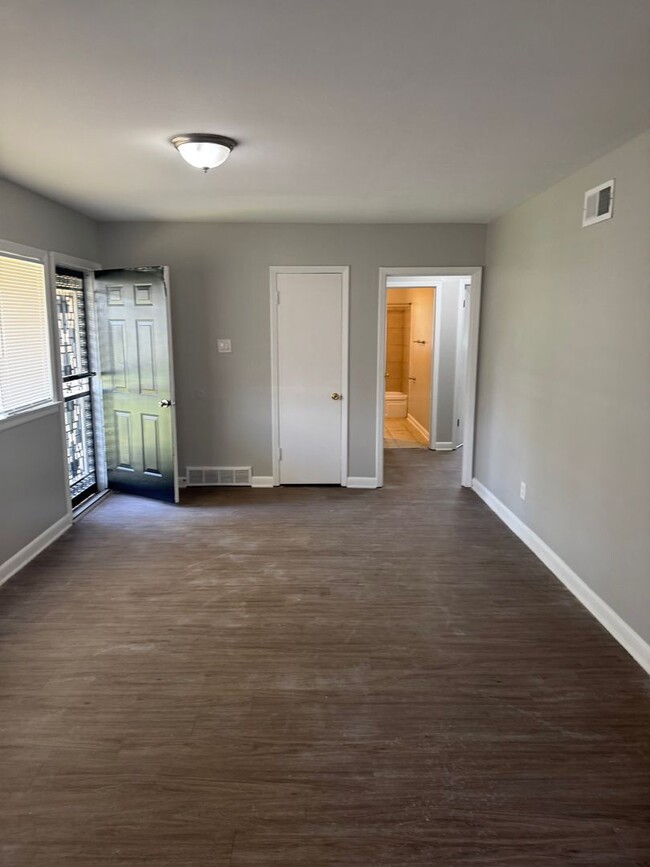 This is a great one story home with 3 bedr in Memphis, TN - Building Photo - Building Photo