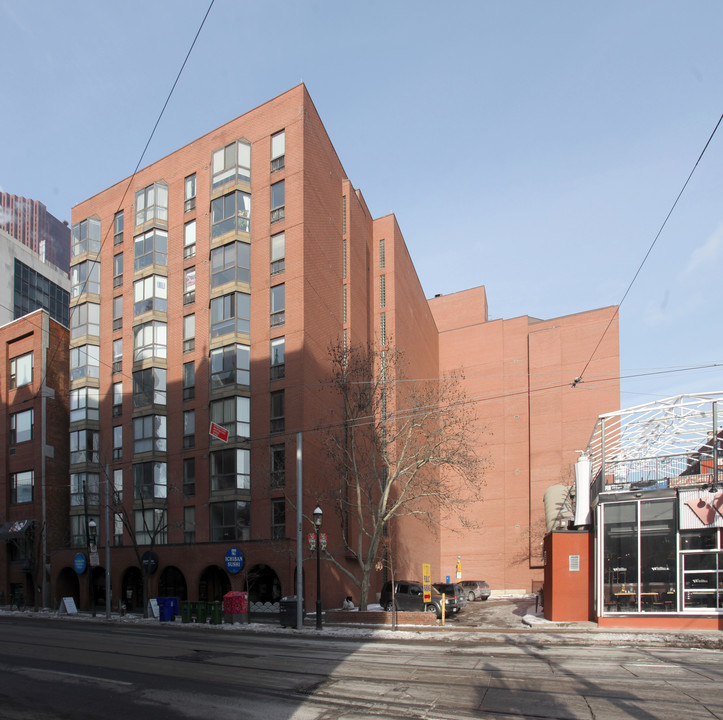 Church Street Apartments in Toronto, ON - Building Photo