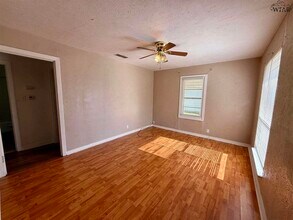4354 Cunningham Dr in Wichita Falls, TX - Building Photo - Building Photo