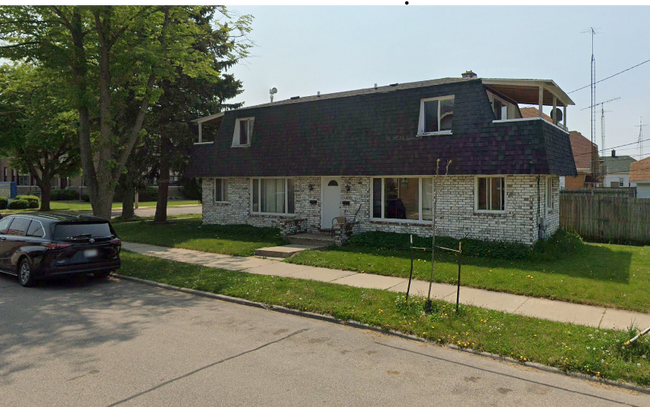 property at 1001 Romayne Ave
