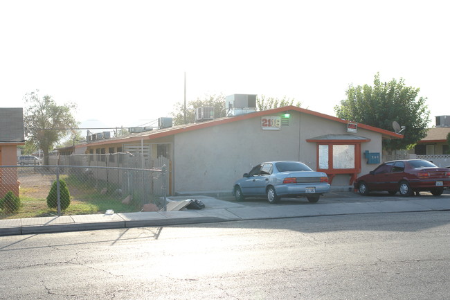 Arrowhead Acres in North Las Vegas, NV - Foto de edificio - Building Photo