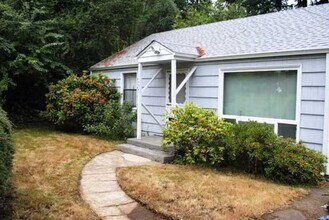14547 Ashworth Ave N in Shoreline, WA - Building Photo - Building Photo