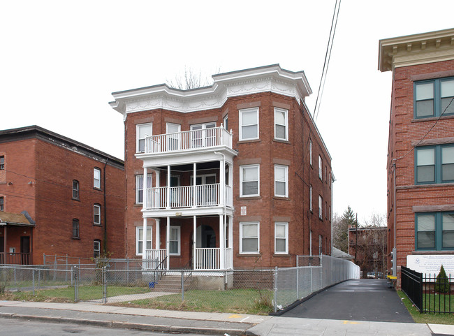 15 Edgewood St in Hartford, CT - Building Photo - Building Photo