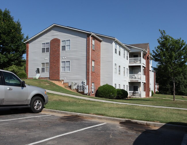Gwinnett Station in Tucker, GA - Foto de edificio - Building Photo