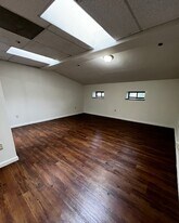 5 Colony St in Meriden, CT - Building Photo