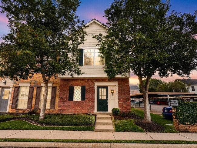 property at 2910 Grants Lake Blvd