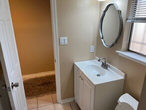 7154 Peter Pan Ave in San Diego, CA - Foto de edificio - Building Photo