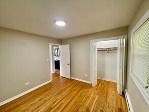 5158 N Elston Ave in Chicago, IL - Building Photo - Building Photo