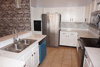 13046 Island Breeze Ct in Orlando, FL - Building Photo - Building Photo
