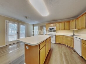 6613 Ivy Stone Dr in Jamestown, NC - Building Photo - Building Photo