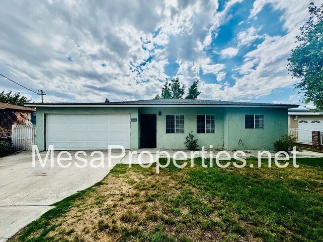 property at 1040 Muir Ave