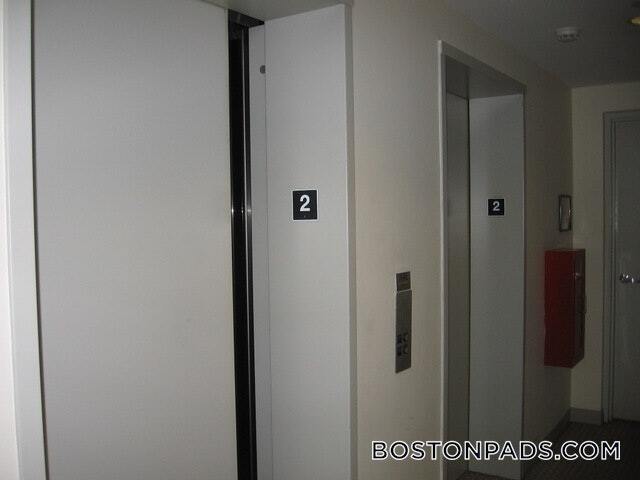 40 Boylston St, Unit 204 in Boston, MA - Building Photo