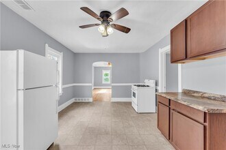 2115 Dowd Ave in Lakewood, OH - Building Photo - Building Photo