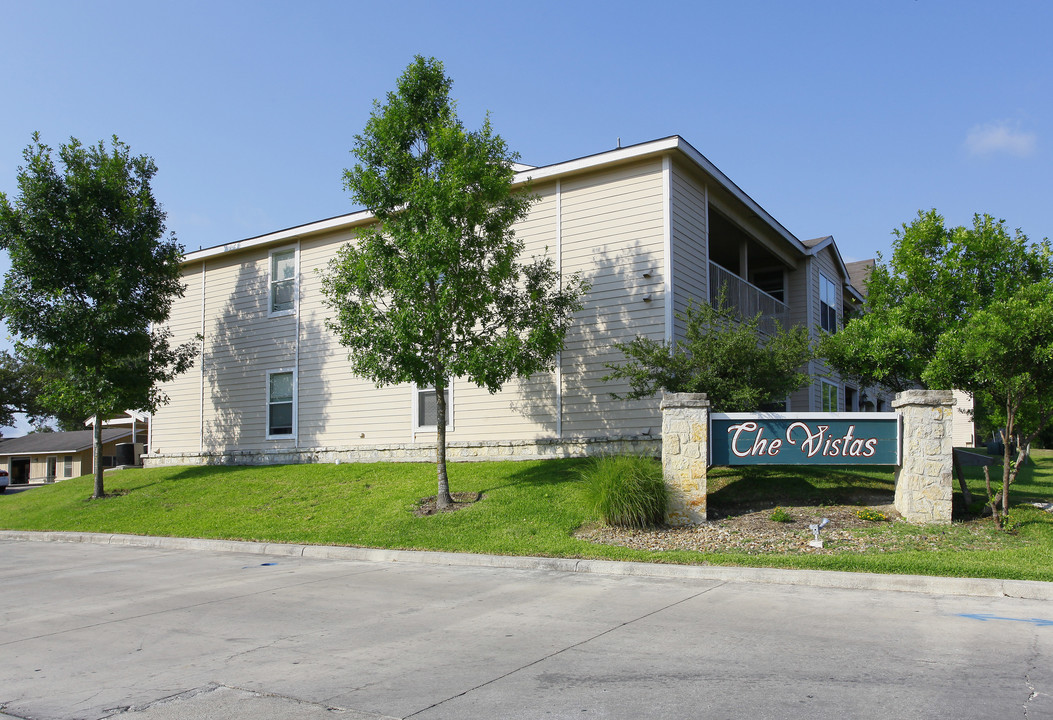 The Vistas in Boerne, TX - Building Photo