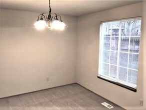 16985 SW Cashew Way in Beaverton, OR - Building Photo - Building Photo