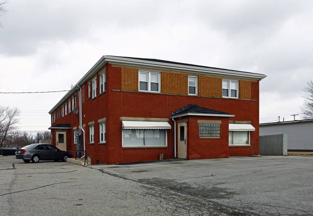 Statler Apartments in Mansfield, OH - Building Photo