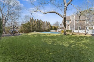 50 Old Meeting House Rd in Quogue, NY - Building Photo - Building Photo