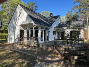 2028 N Main St in Fuquay Varina, NC - Building Photo - Building Photo