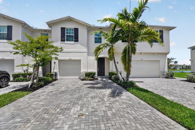 property at 6933 Harbours Edge Ave