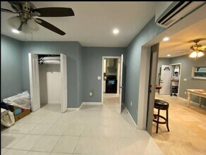 508 Ulelah Ave-Unit -2 in Palm Harbor, FL - Building Photo - Building Photo