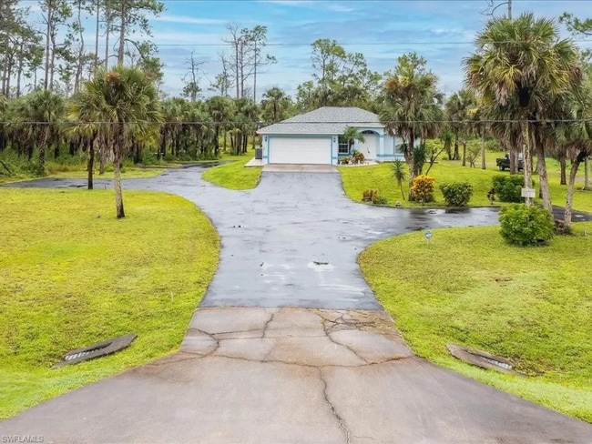 2820 22nd Ave SE in Naples, FL - Building Photo - Building Photo