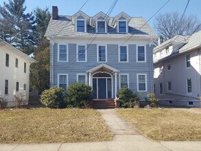 374 McKinley Ave, Unit 1 in New Haven, CT - Building Photo - Building Photo