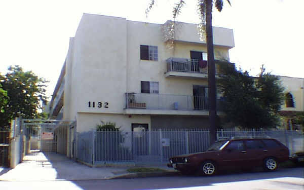 1132 Arapahoe St in Los Angeles, CA - Foto de edificio