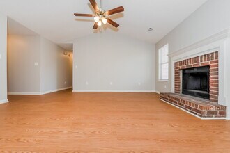 1582 Glynn Ct in Hampton, GA - Building Photo - Building Photo