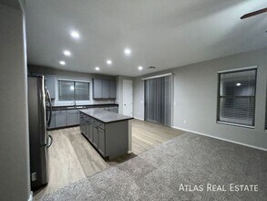 25918 N Desert Mesa Dr in Surprise, AZ - Foto de edificio - Building Photo