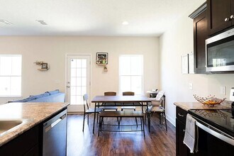 195 Gambrell Rd in Hinesville, GA - Building Photo - Building Photo