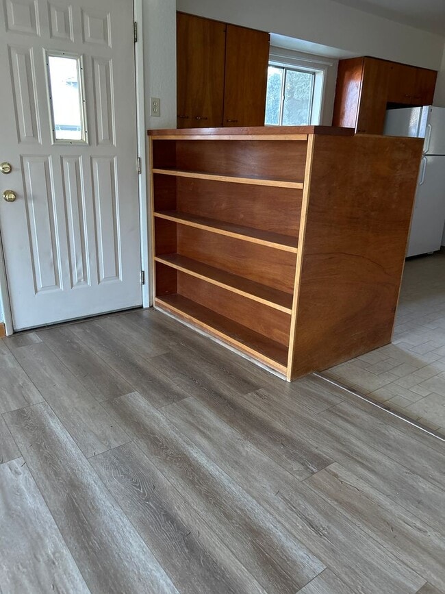 808 SW Broadway St in Albany, OR - Building Photo - Building Photo