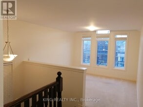 8 Dl Mdws Rd in Brampton, ON - Building Photo - Building Photo