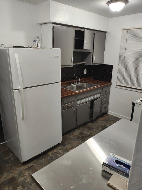 216 E Bruce Ave in Dayton, OH - Building Photo