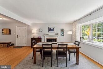 7911 Roswell Dr in Falls Church, VA - Building Photo - Building Photo