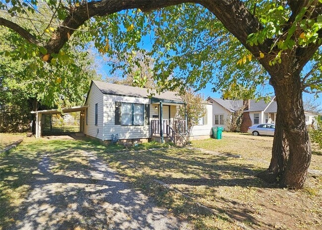 913 NW 99th St in Oklahoma City, OK - Foto de edificio - Building Photo