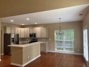 9236 Hickory Tree Ln in Charlotte, NC - Building Photo - Building Photo