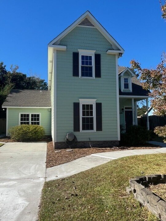 625 Indian Wells Way in Wilmington, NC - Building Photo