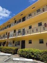 2820 NE 201st Terrace in Aventura, FL - Building Photo