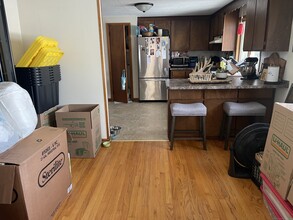18 Earl St in Manchester, CT - Building Photo - Building Photo