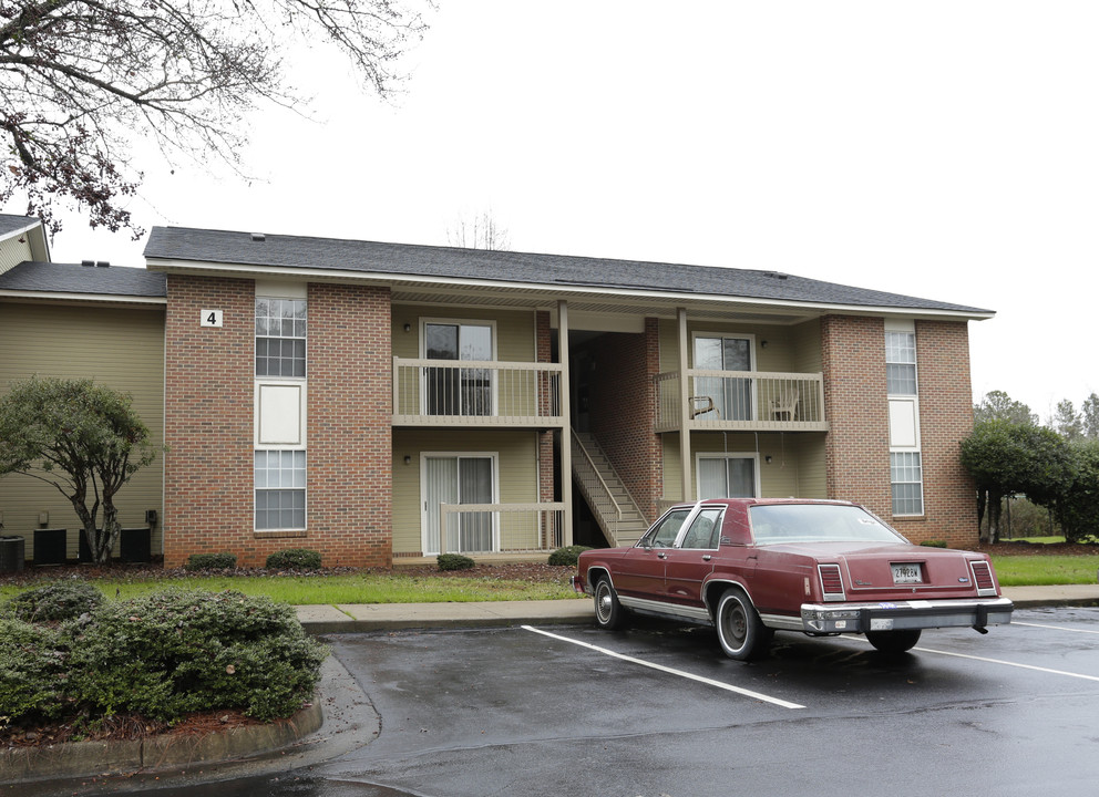 Summertree Apartments in Duncan, SC - Building Photo