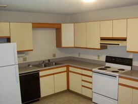 813 Delaware Ave in Ames, IA - Building Photo