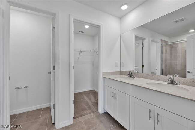 property at 14236 Oviedo Pl